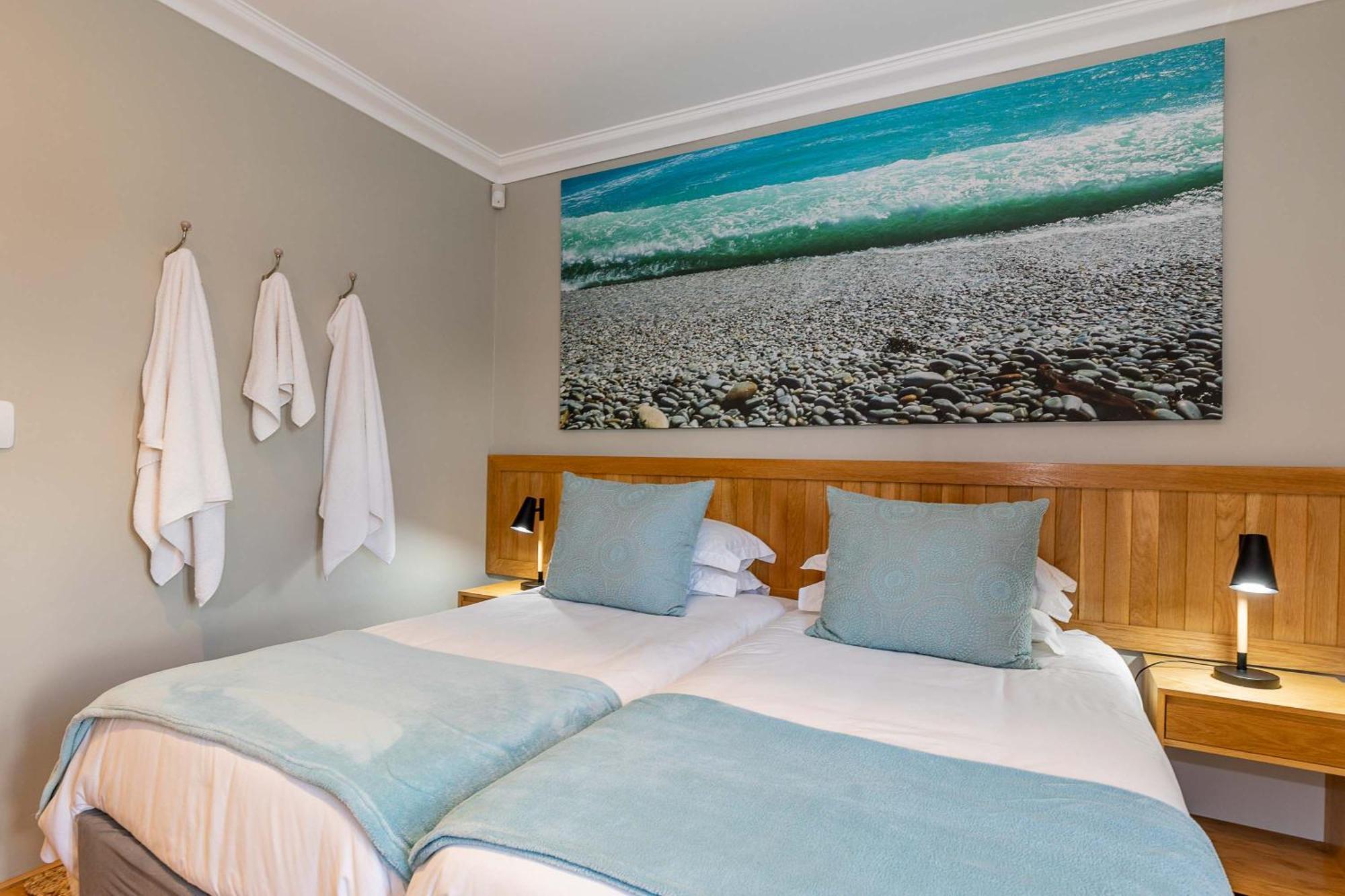 Oceans Guest House & Luxurious Apartments Struisbaai Exterior foto